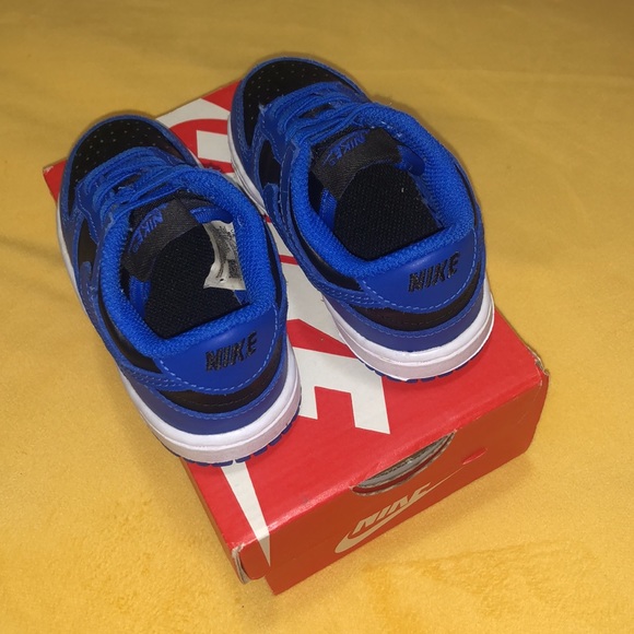 Toddler size 6C Nike Dunks - Picture 3 of 5
